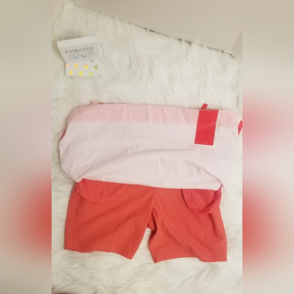 A cute strechy sports skirt - Picture 3 of 4